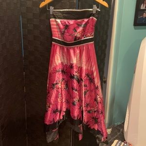 Pink&black silk strapless dress w/Hawaiian flowers, tie in back, new with tags